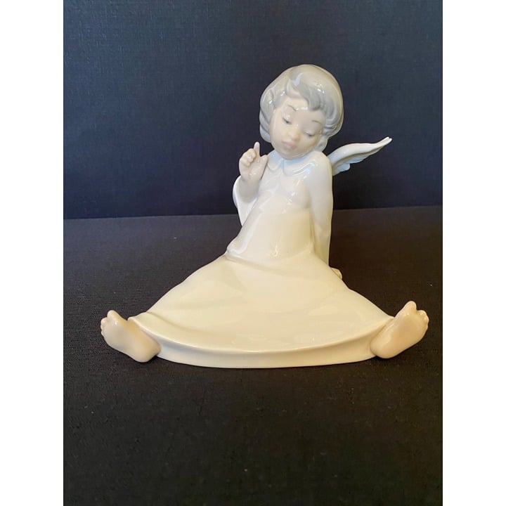 Lladro Bisque Porcelain Angel Figurine Wondering´ #4962. Matte Finish 6