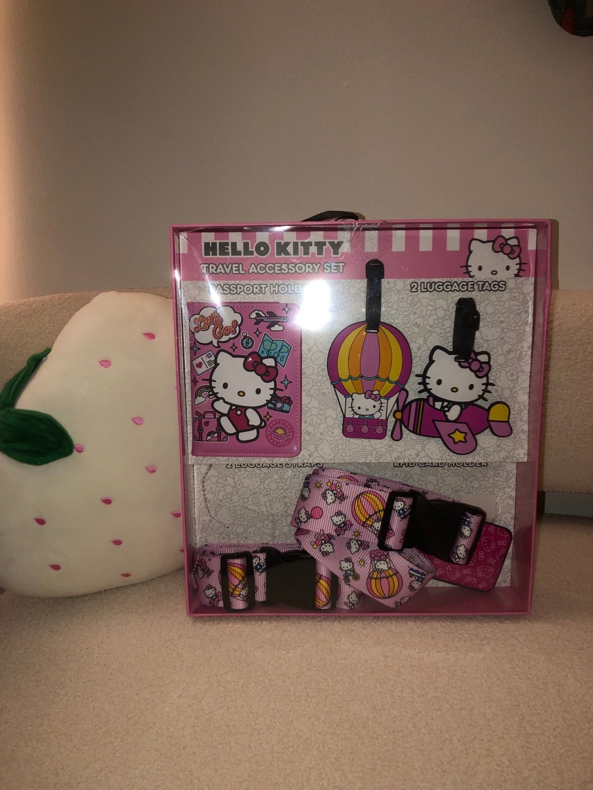 Hello Kitty Travel Accessory Set 33lQbdGof